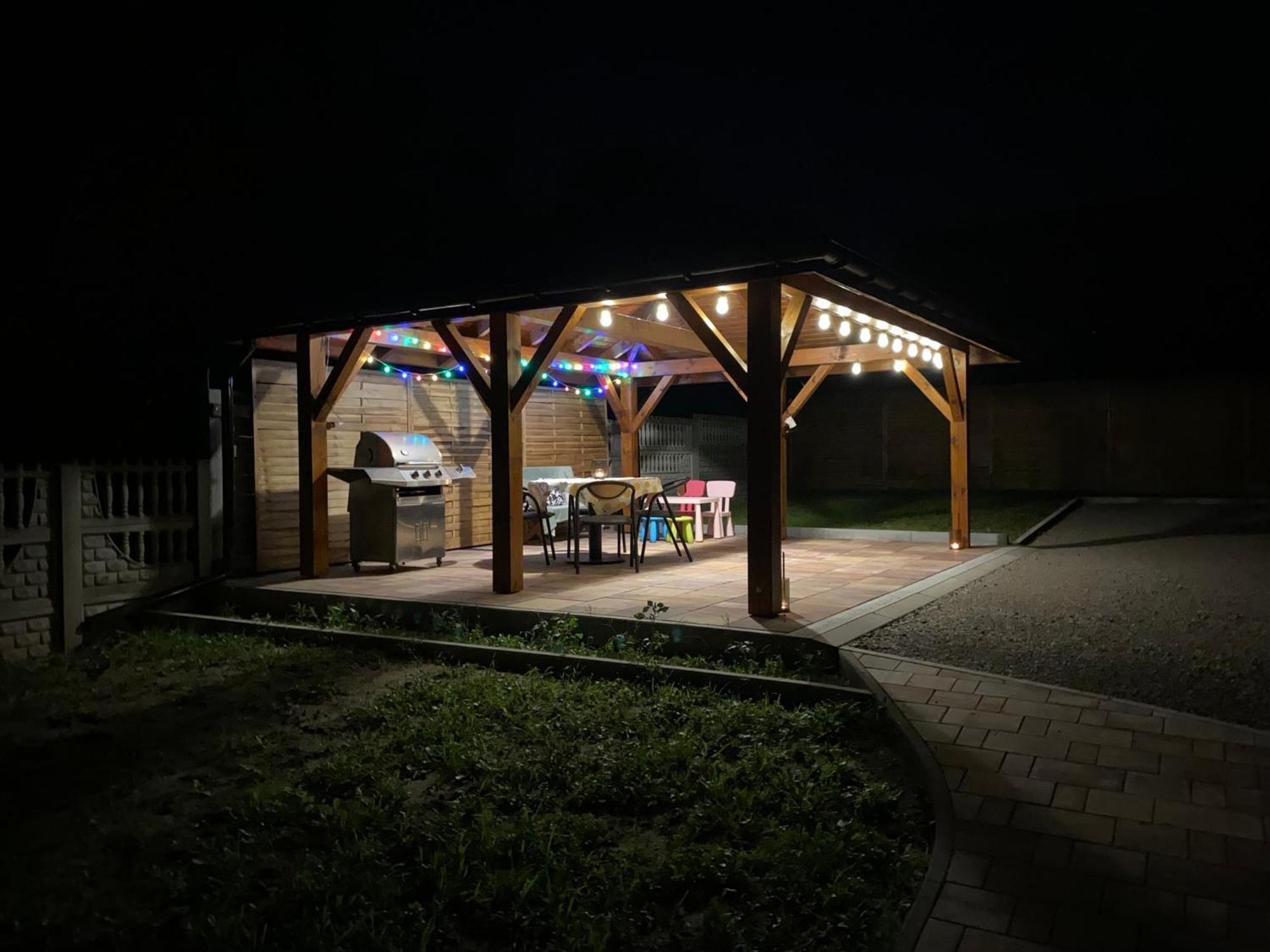 Dom Z Ogrodem I Grillem Villa Wola Zarczycka Kültér fotó